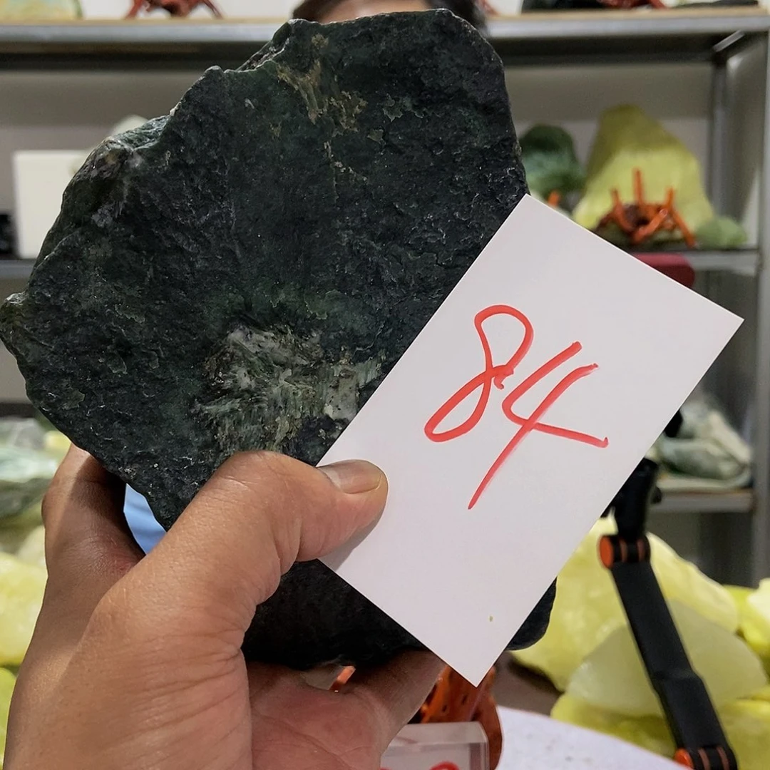 蛇纹石玉未镶嵌原石