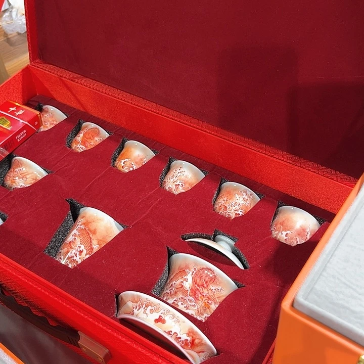 有**年景德镇陶瓷艺术品