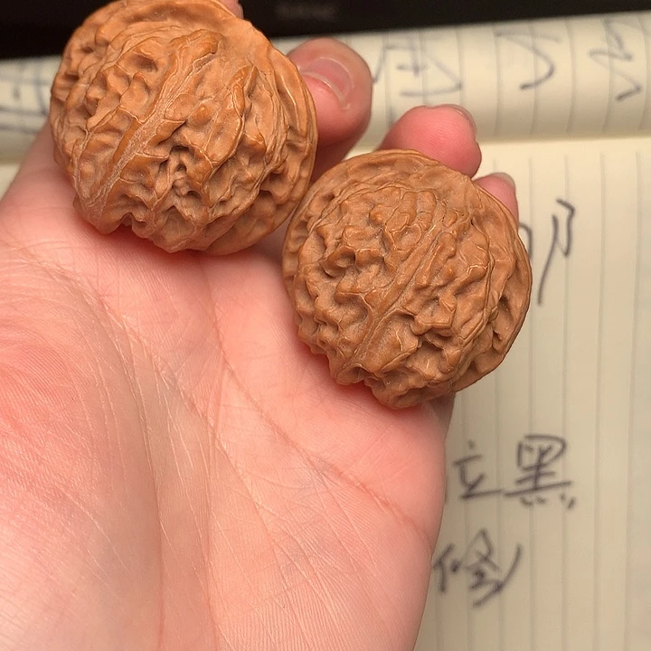 39尺寸苹果园文玩核桃