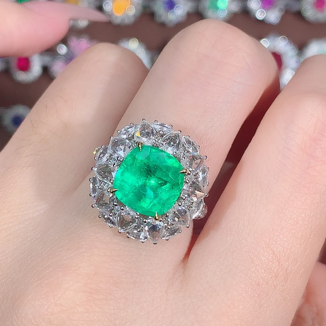18K金镶嵌戒指祖母绿4.12ct/天然宝石/七天无理由