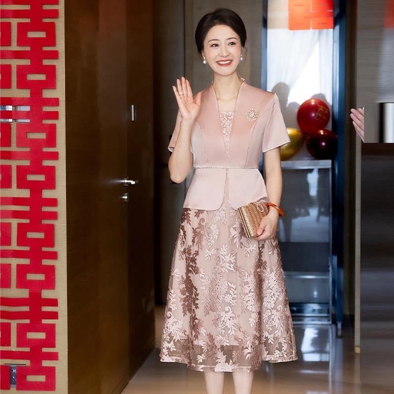 五月份喜婆婆礼服平时可穿中式旗袍2025新款假两件妈妈婚宴装喜服