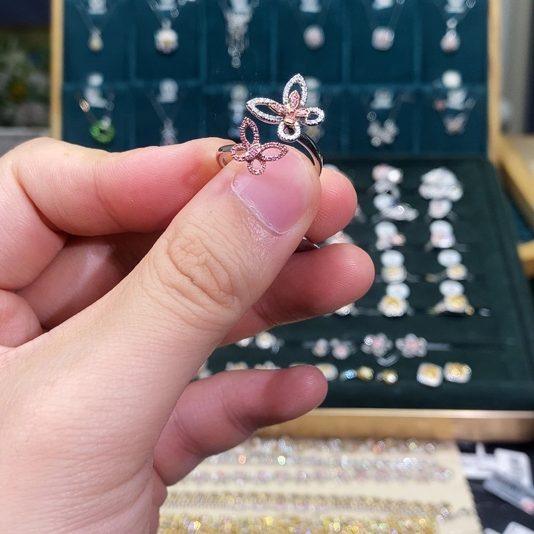 钻石戒指/指环18K金镶嵌戒指