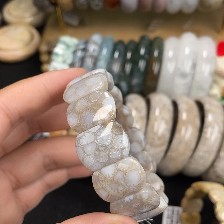 硅化珊瑚（珊瑚玉）未镶嵌手链