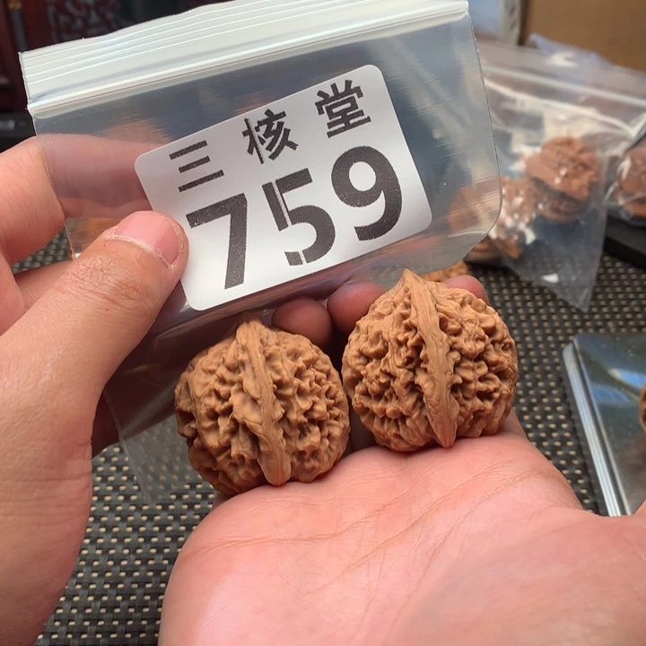 文玩核桃把件秦鸡