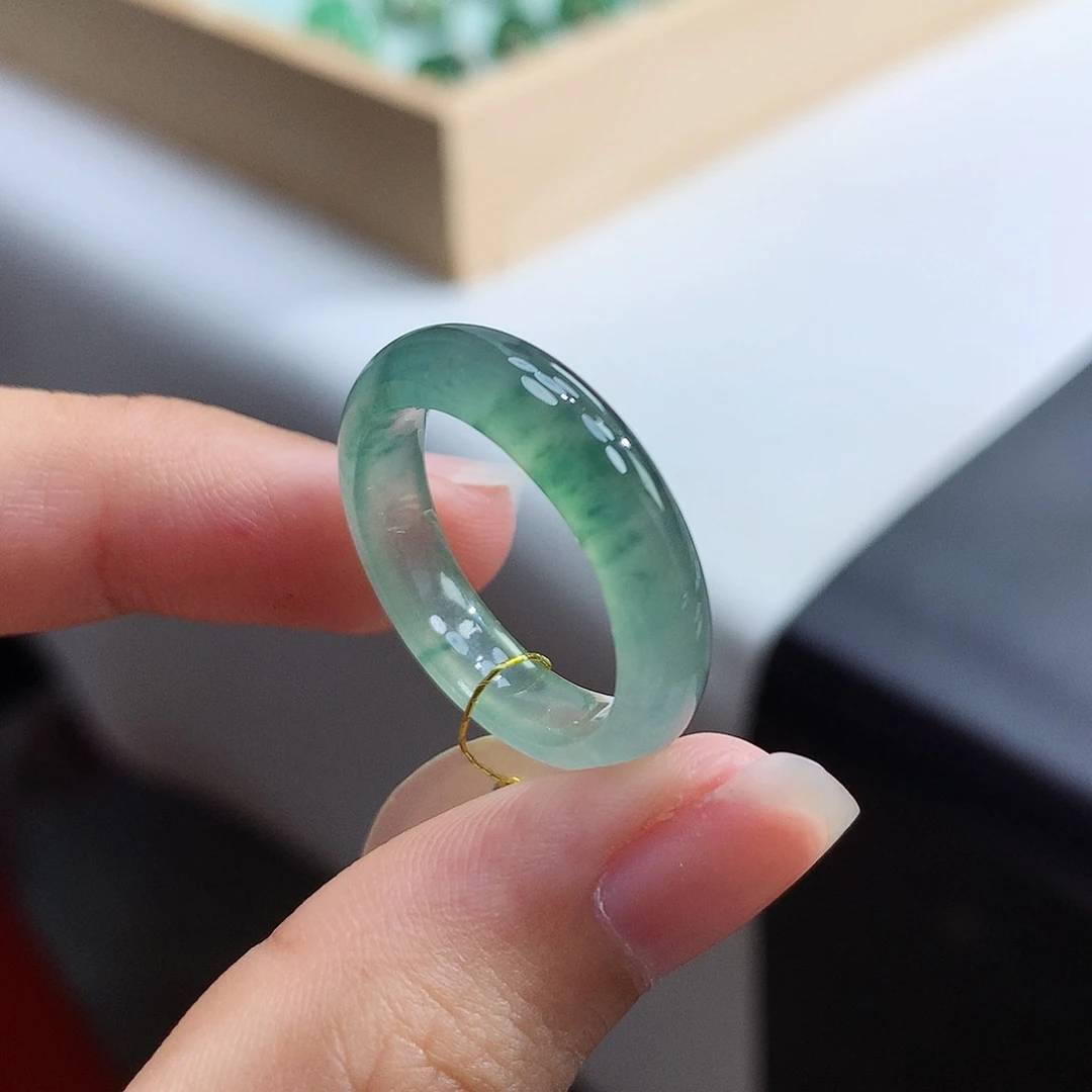 未镶嵌戒指翡翠18圈