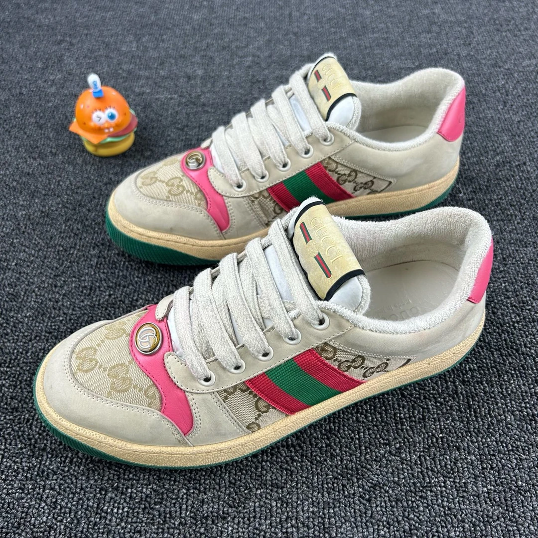 95新 GUCCI/古驰 粉白脏脏鞋 38码 老花刺绣设计HB2088