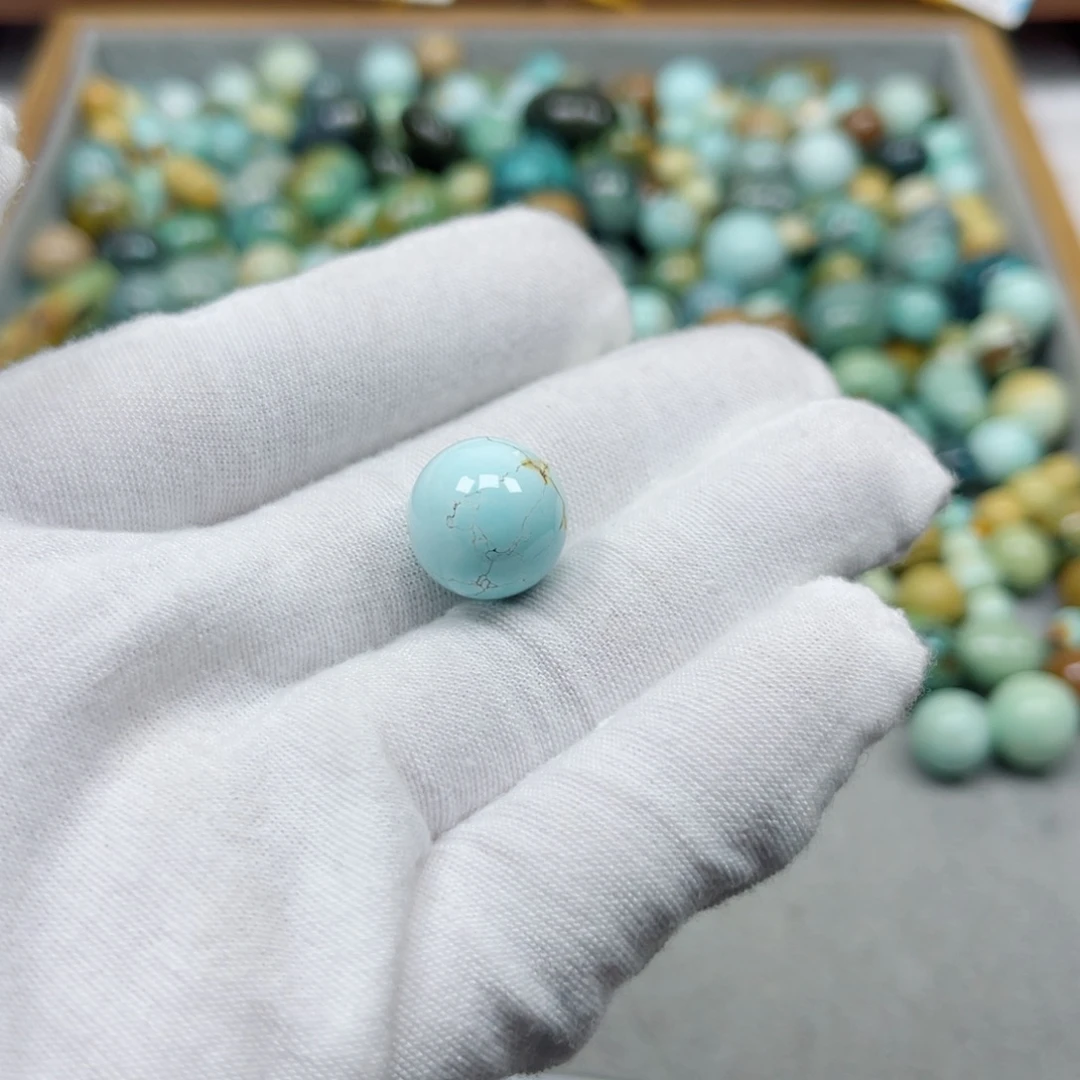 绿松石未镶嵌挂件