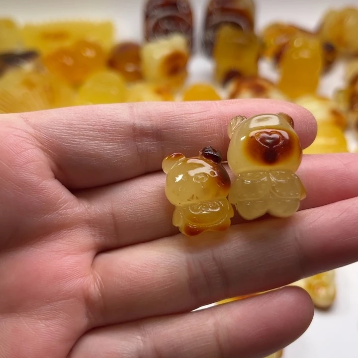 琥珀颈饰未镶嵌琥珀蜜蜡
