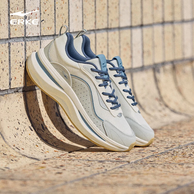 风旋2鸿星尔克2026春季新款学生舒适软底跑步鞋轻便缓震运动鞋子