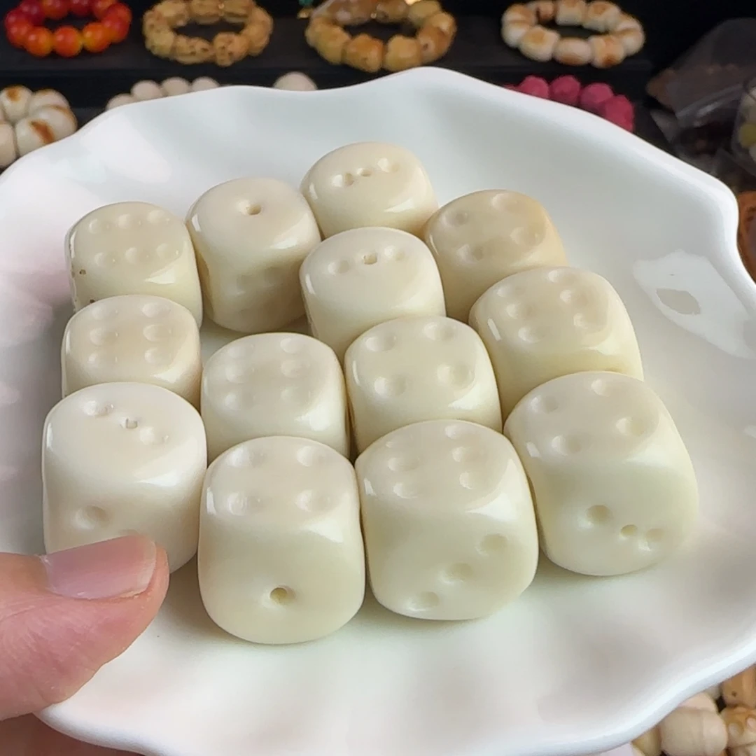 菩提根/象牙果吊坠全品骰骰10颗