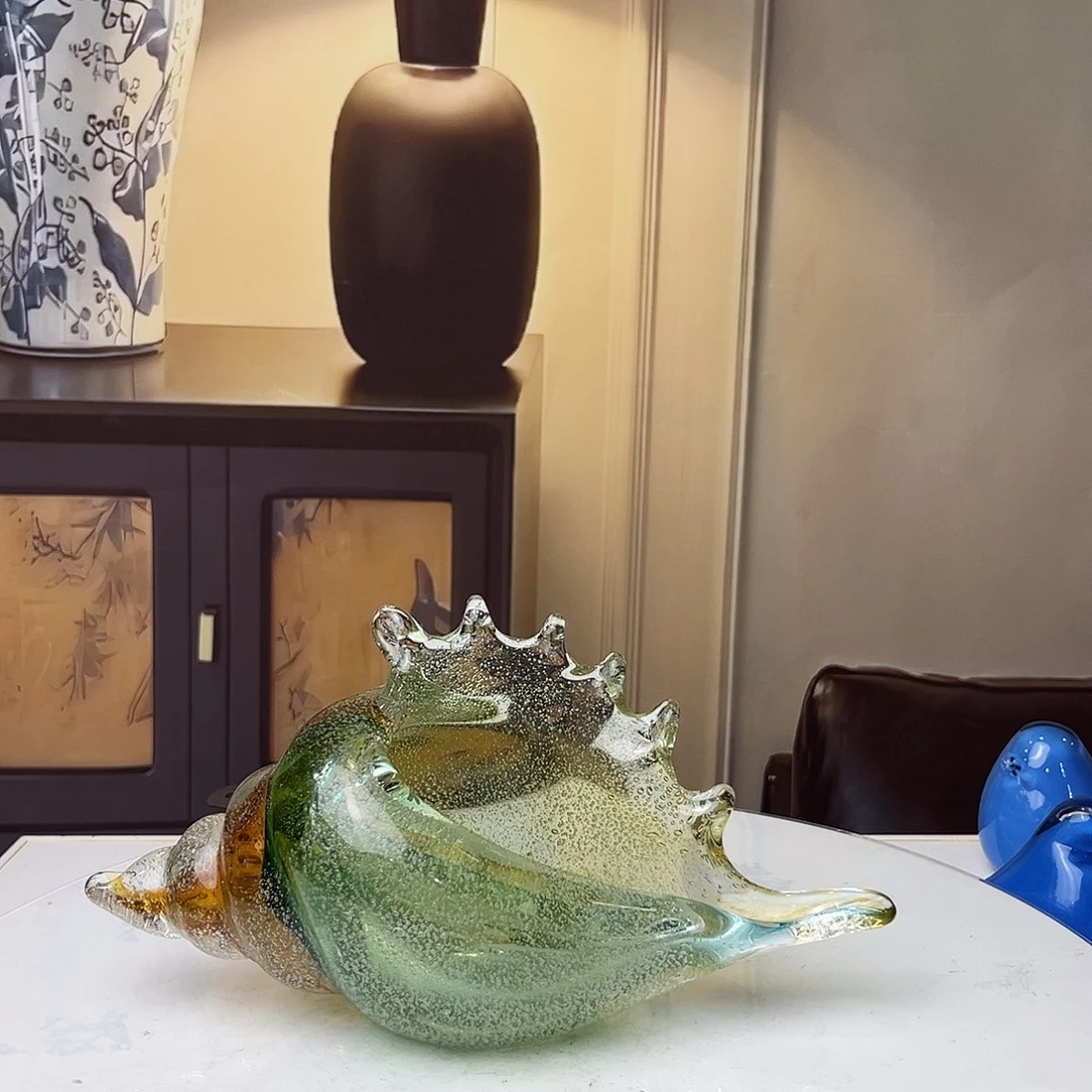 琉璃手工艺品琉璃的颜色是什么颜色的呢