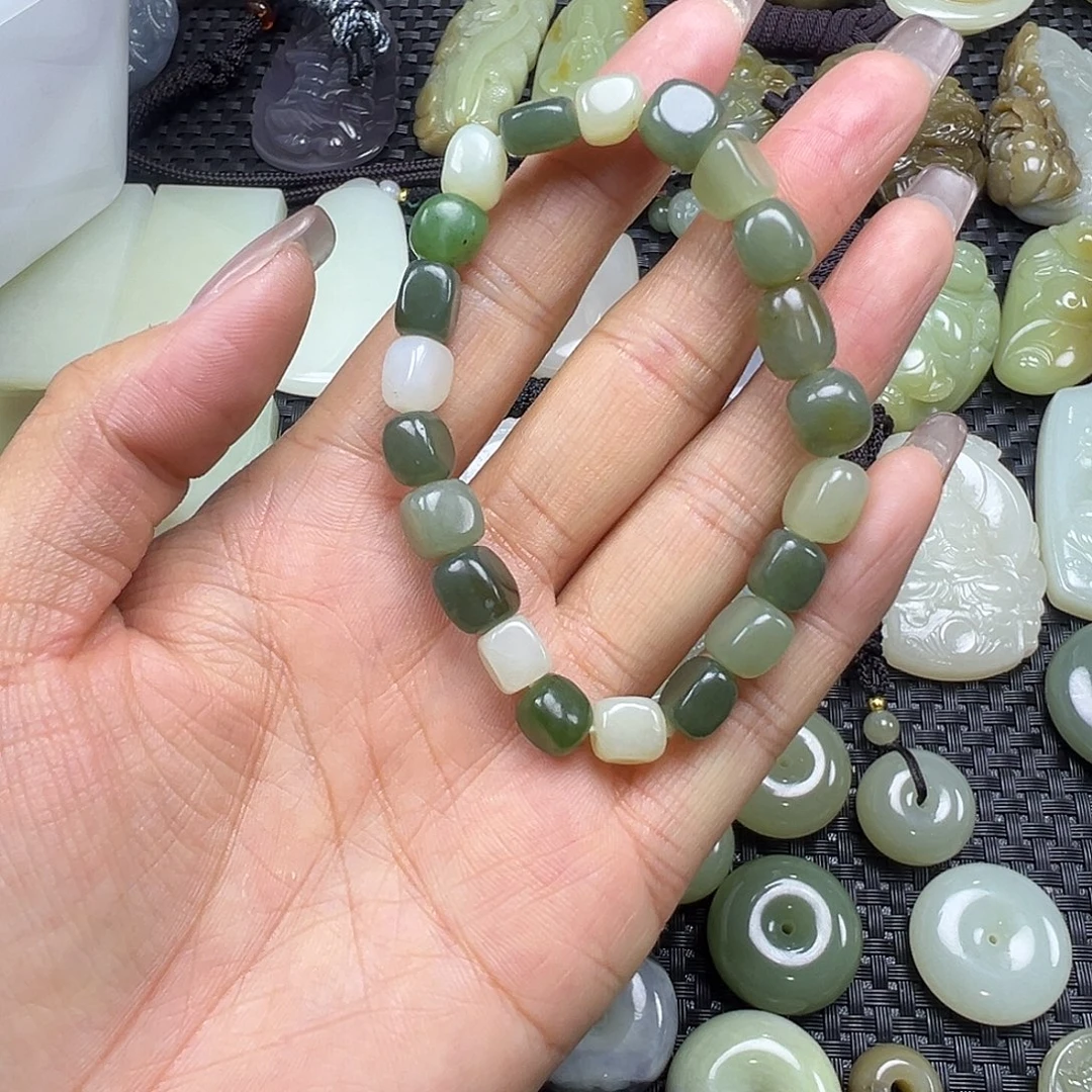 和田玉未镶嵌吊坠(不含链)福利漏，不退不换