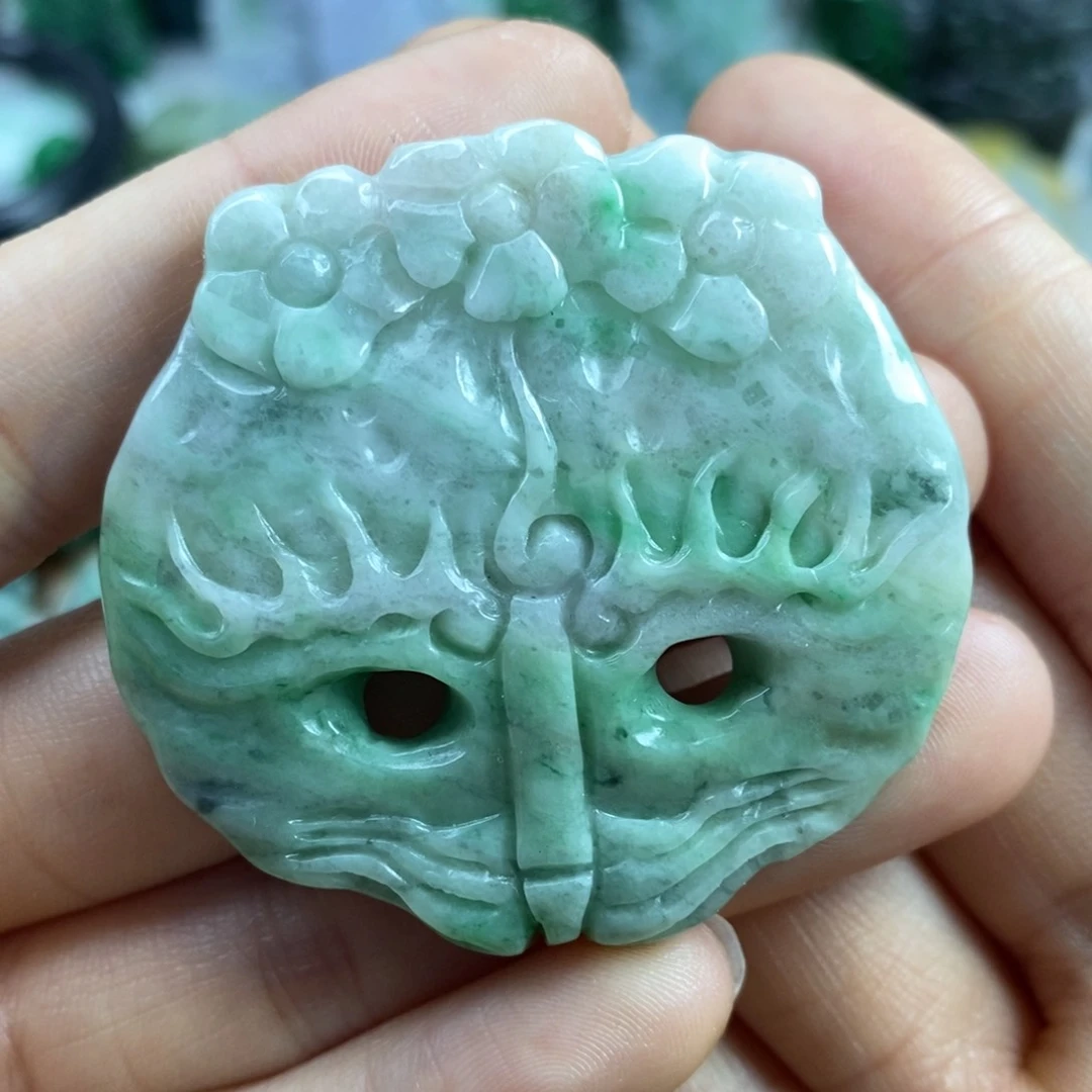 翡翠颈饰未镶嵌吊坠