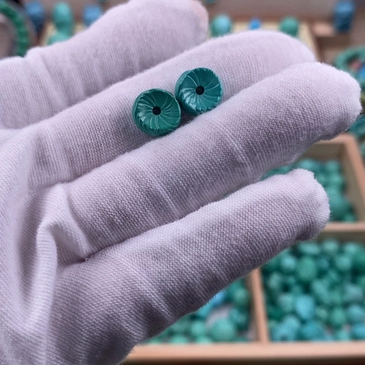 湖北十堰精品羽毛扣一对10mm