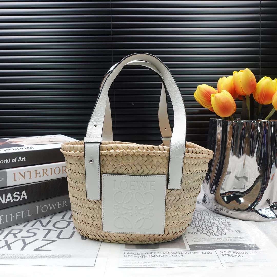 95新 LOEWE/罗意威 单肩包/T10220676