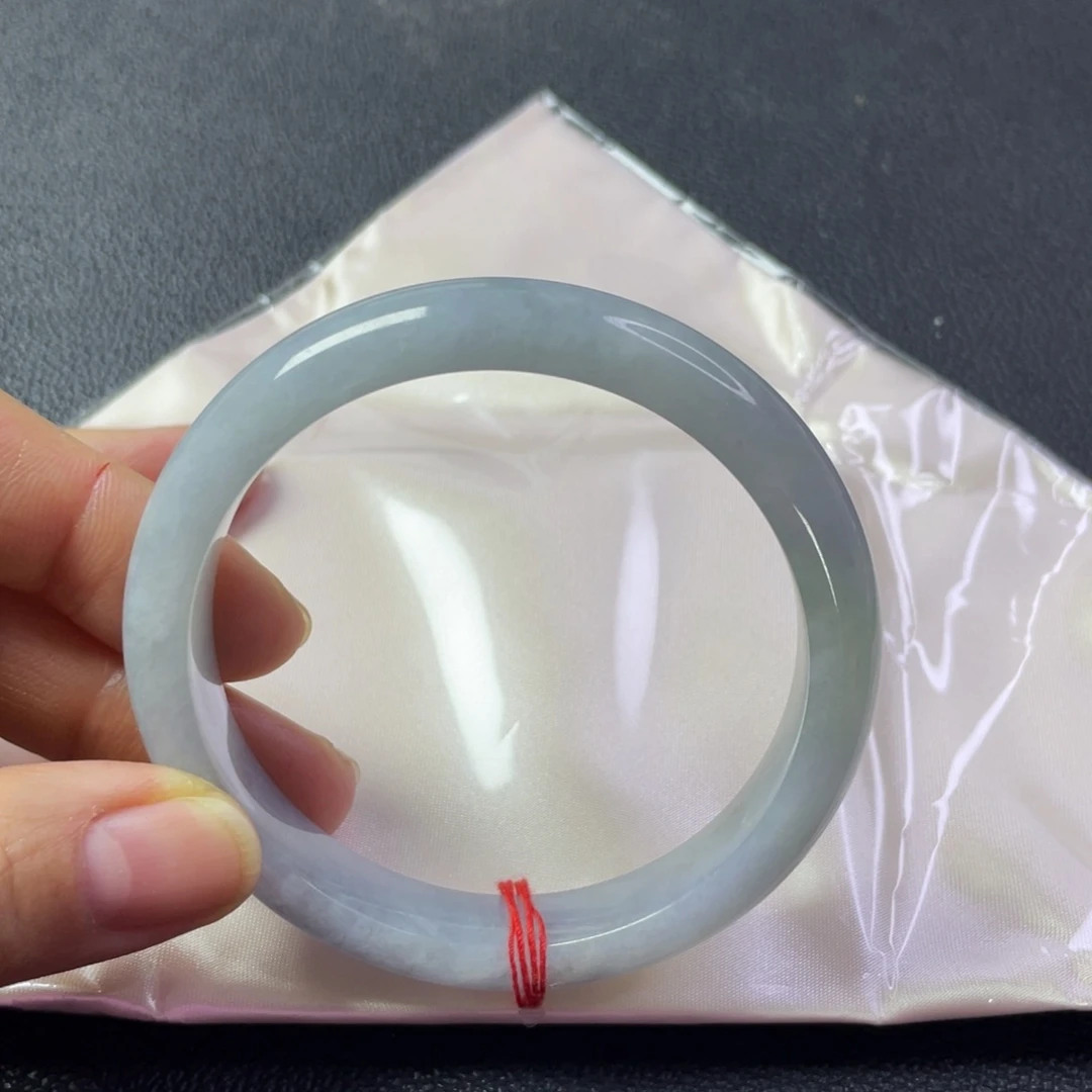 翡翠未镶嵌手镯圈口61.8宽12.6厚8.2