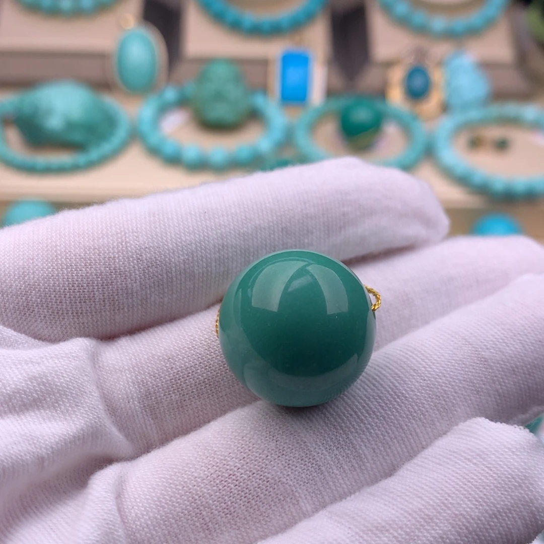 绿松石未镶嵌珠宝奇石19.1