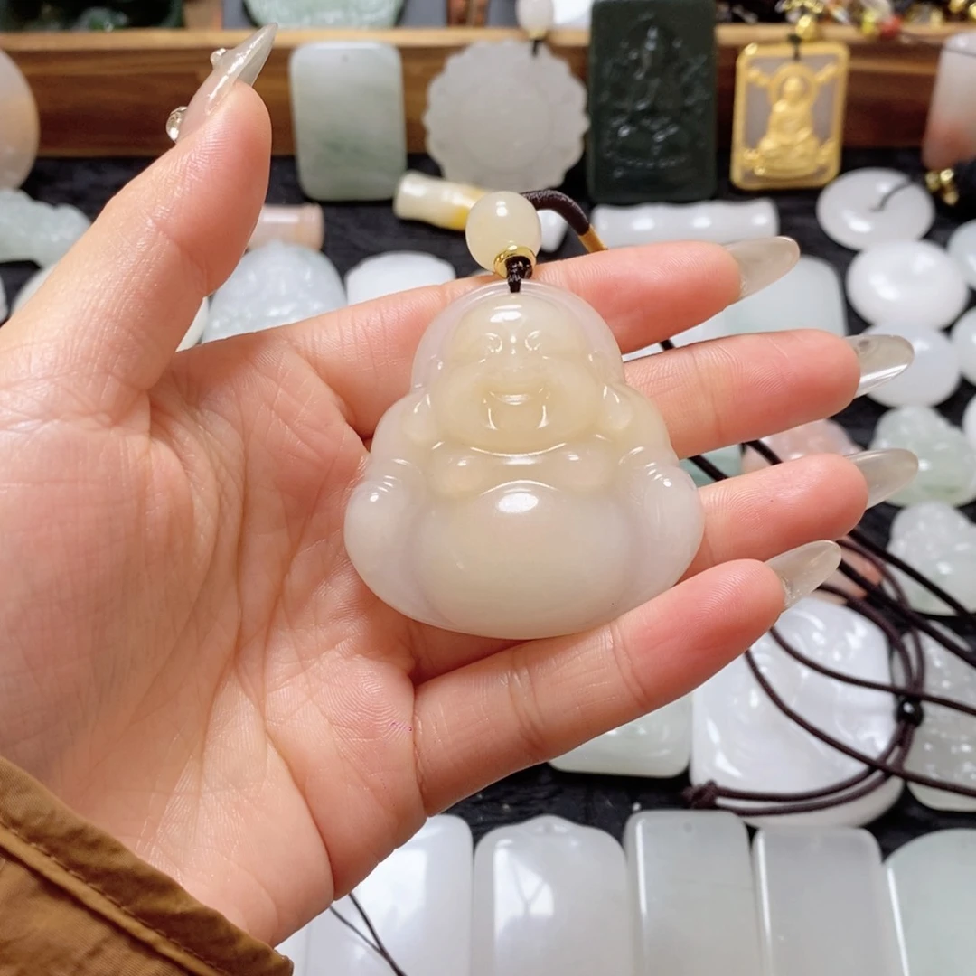 石英质玉颈饰未镶嵌