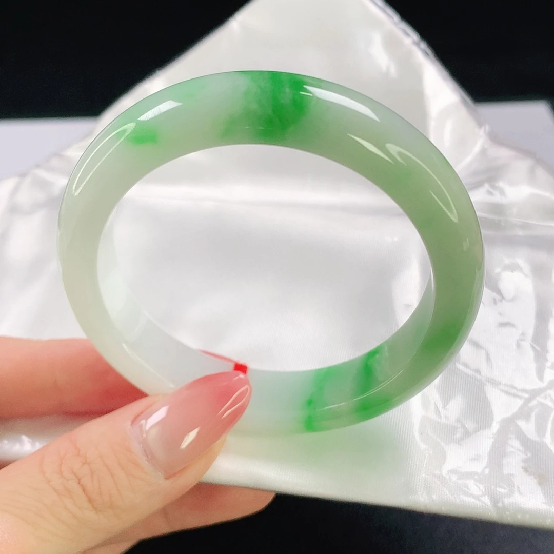 翡翠手镯未镶嵌226翡翠