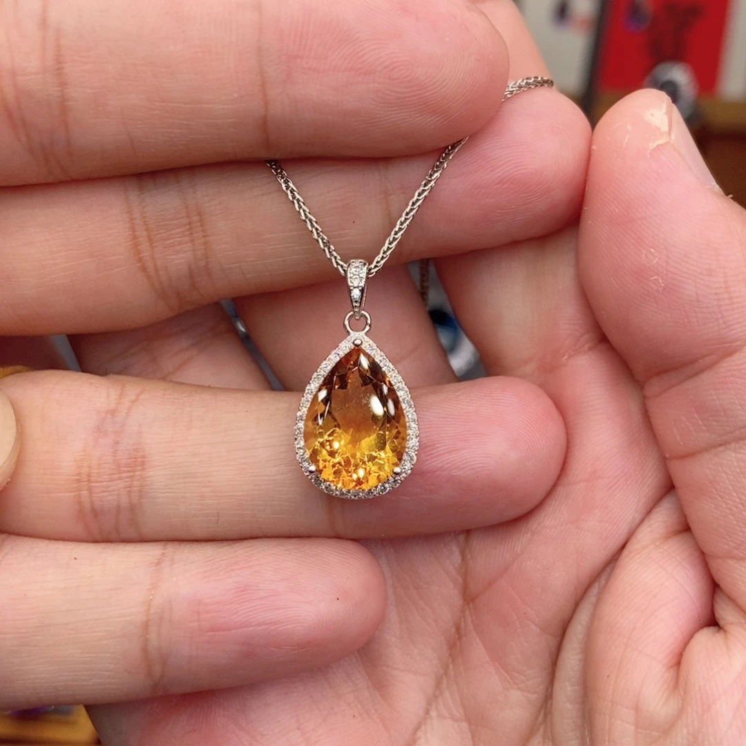 银S925镶嵌颈饰水晶