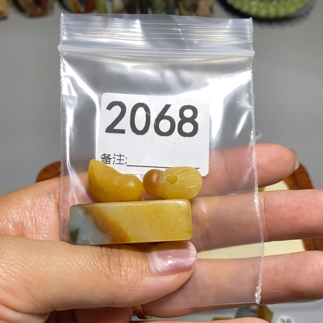 颈饰未镶嵌透闪石质玉0**0
