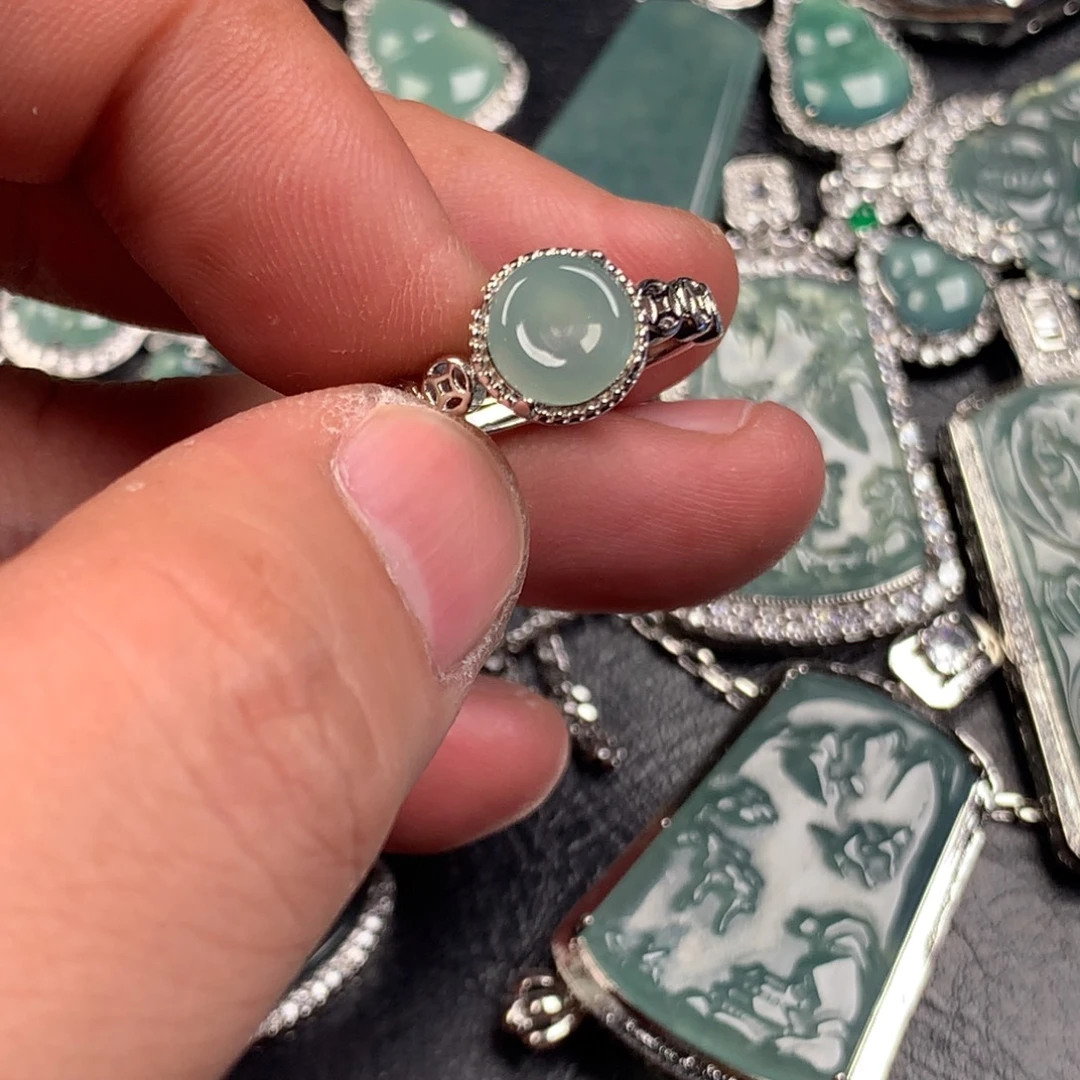 翡翠未镶嵌颈饰平安扣戒指