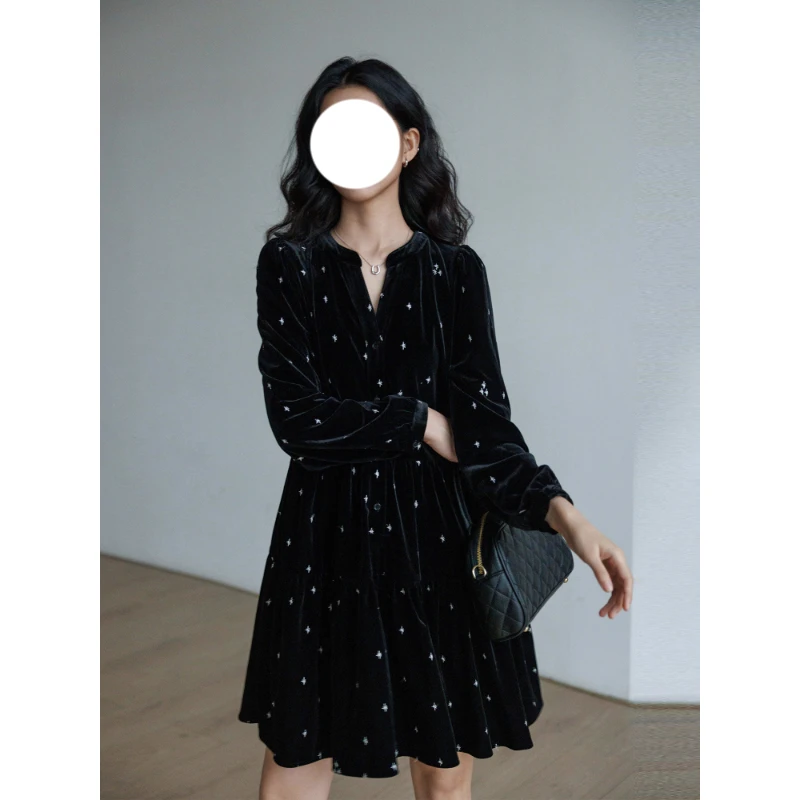 法式时尚设计感连衣裙女秋季新款赫本风气质高级感复古中长款裙子