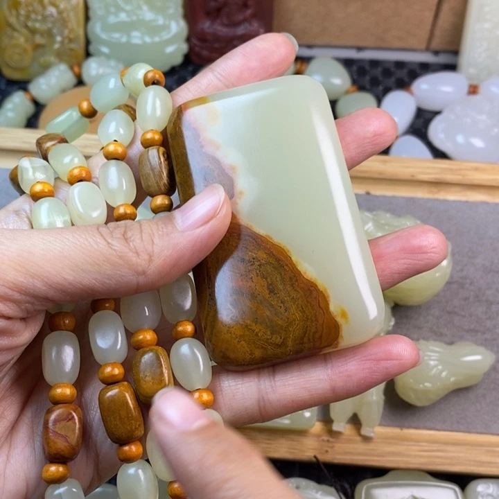 用***8昆仑山料方解玉无事牌