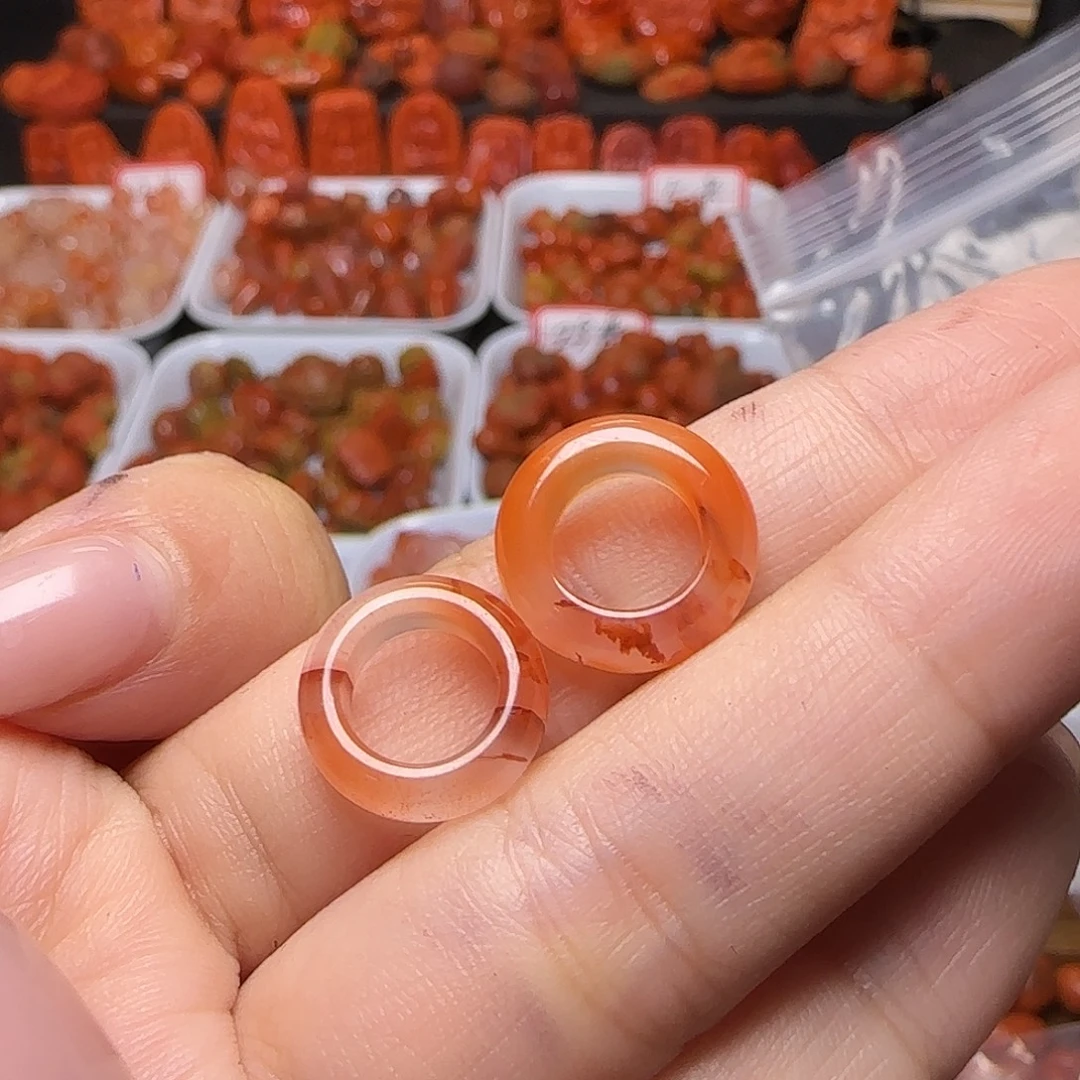 南红玛瑙未镶嵌颈饰