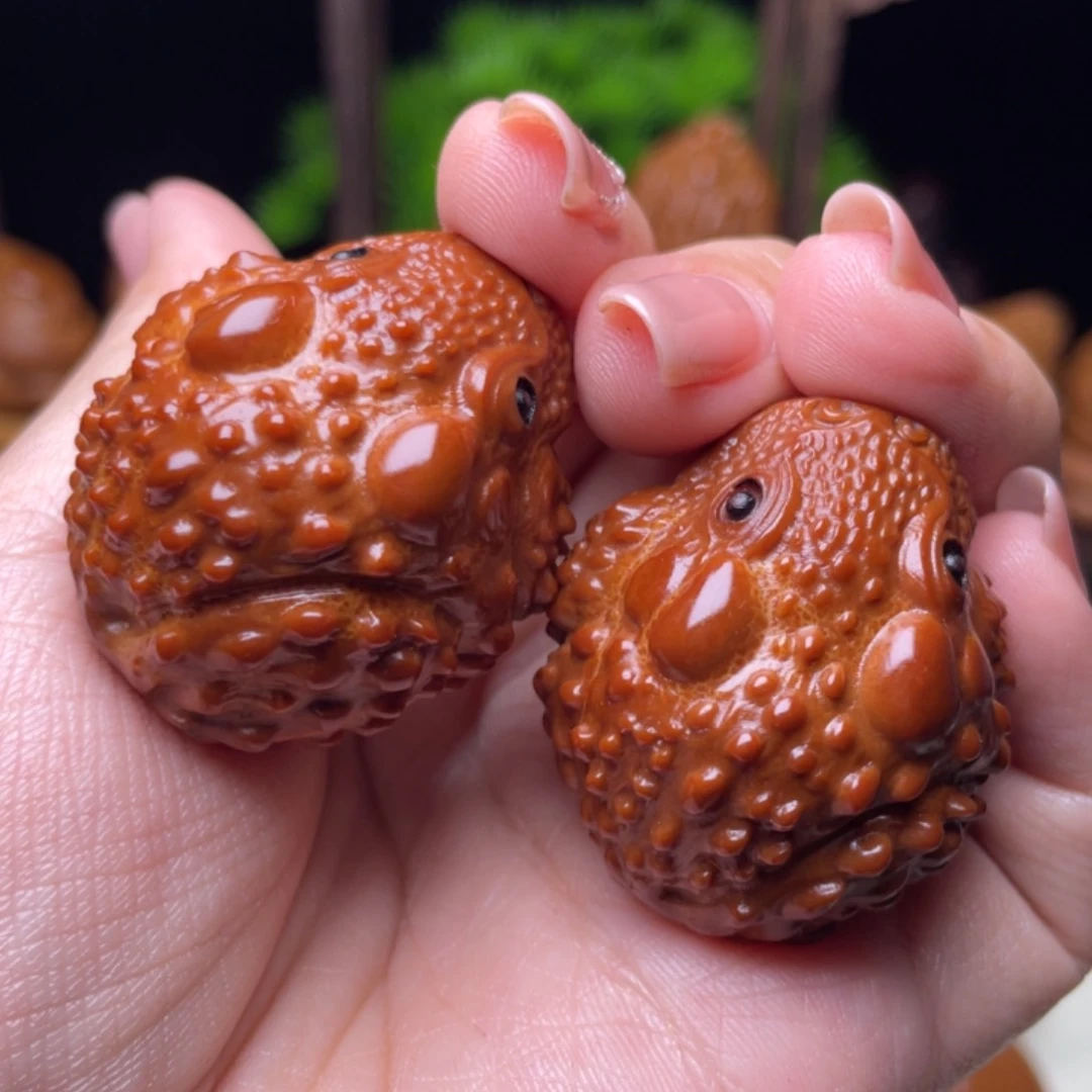 吊坠橄榄核金蟾手球3.5