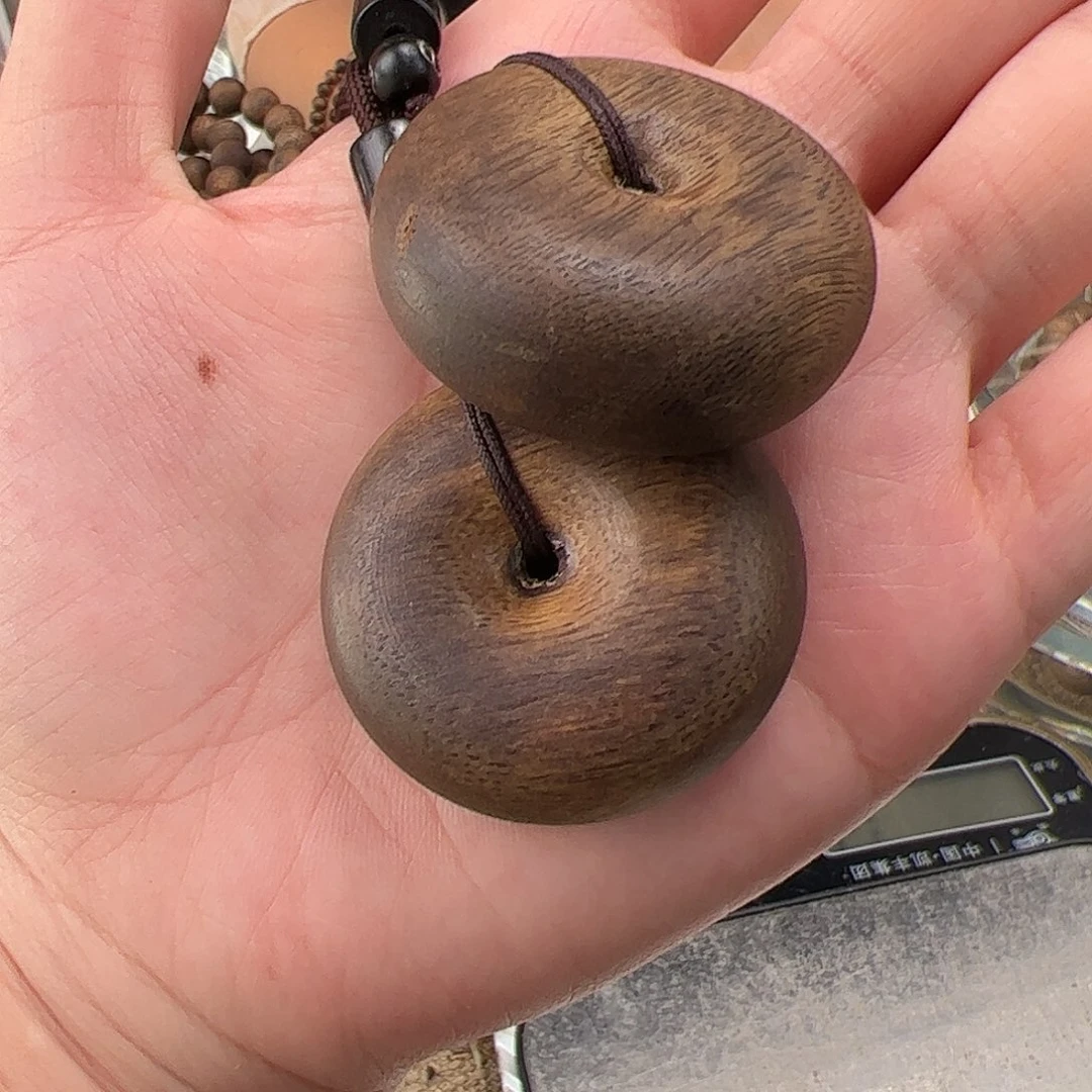 沉香碎屑沉香沉香平安扣原材料多样性发一