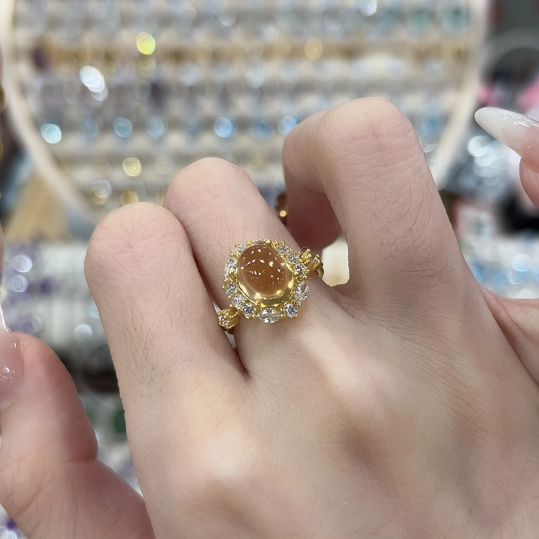 蘑***毒银S925镶嵌黄晶戒指