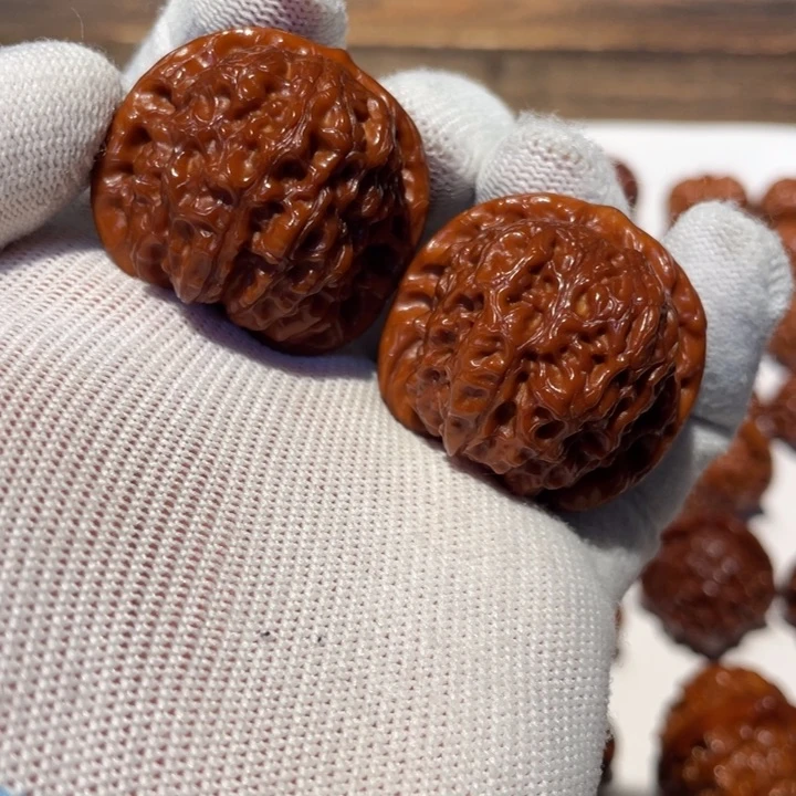 文玩核桃吊坠4****河血麒麟370.12.37