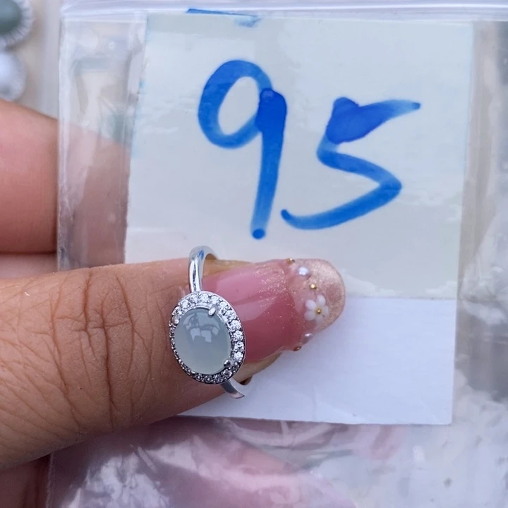 未镶嵌戒指翡翠缅甸