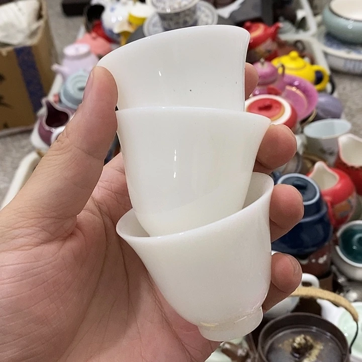 陶瓷艺术品及陶瓷壶