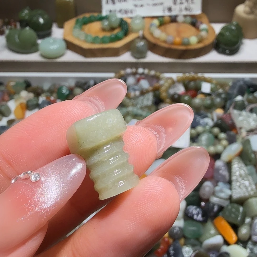 和田玉未镶嵌珠宝奇石
