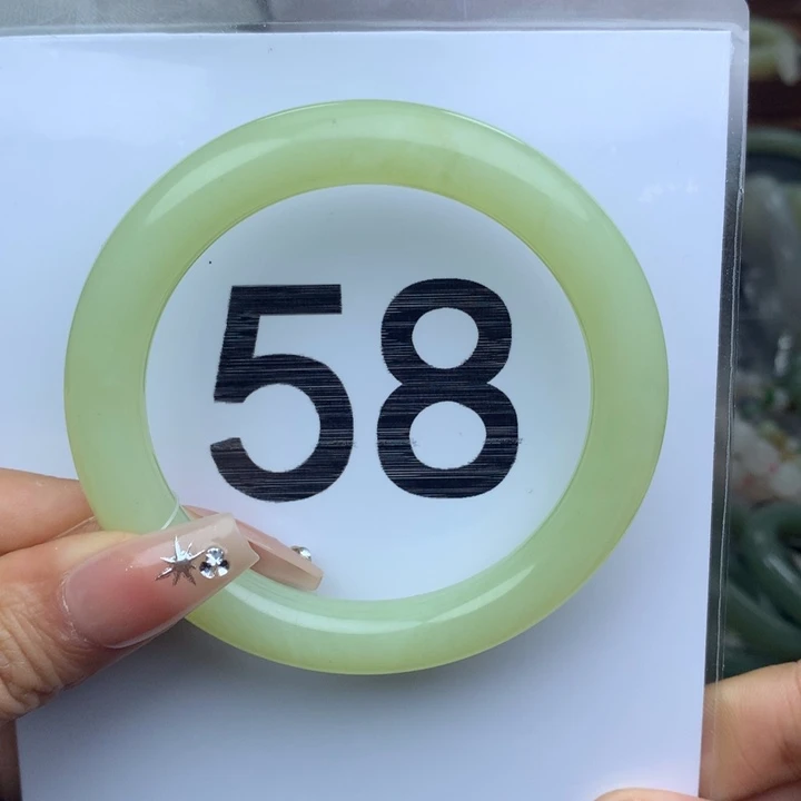 未镶嵌手镯和田玉39