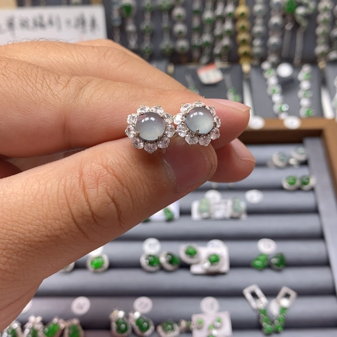 翡翠颈饰银S925镶嵌翡翠耳钉