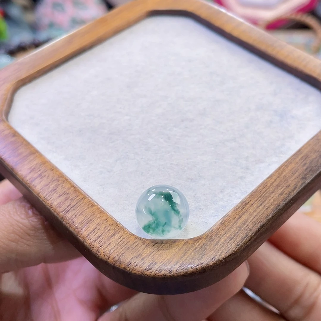 【闪购商品】翡翠颈饰未镶嵌木讷飘蓝