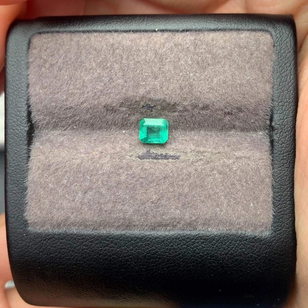 裸石祖母绿0.8ct