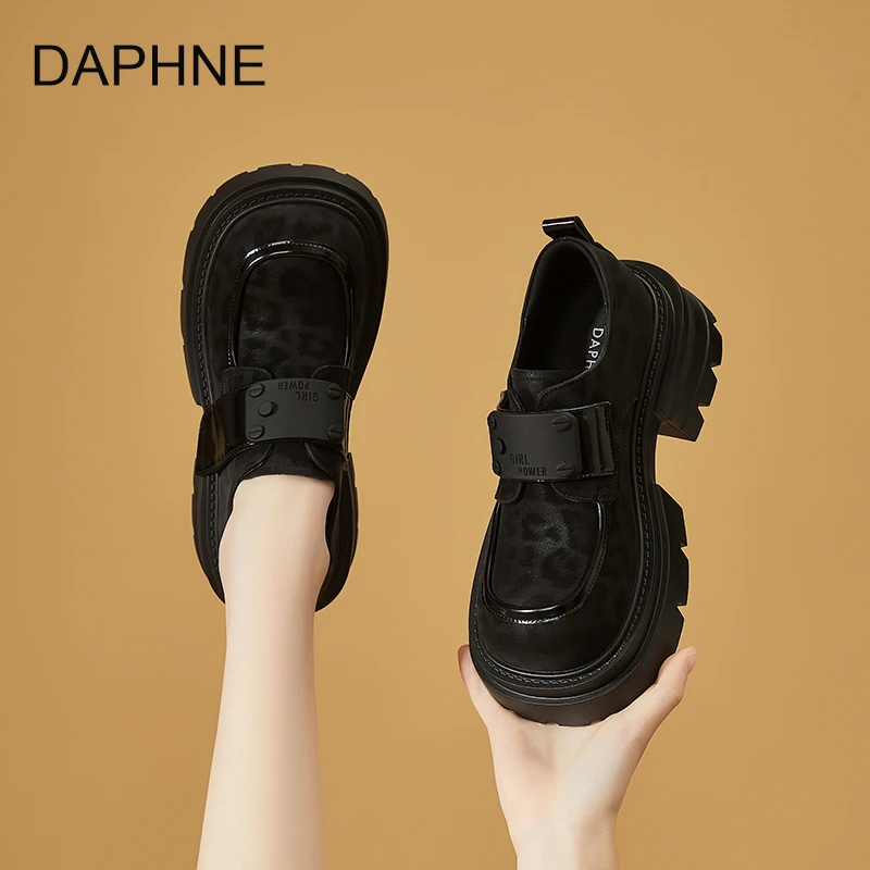 达芙妮2025秋款豹纹厚底魔术贴乐福鞋英伦风百搭小个子方头德比鞋