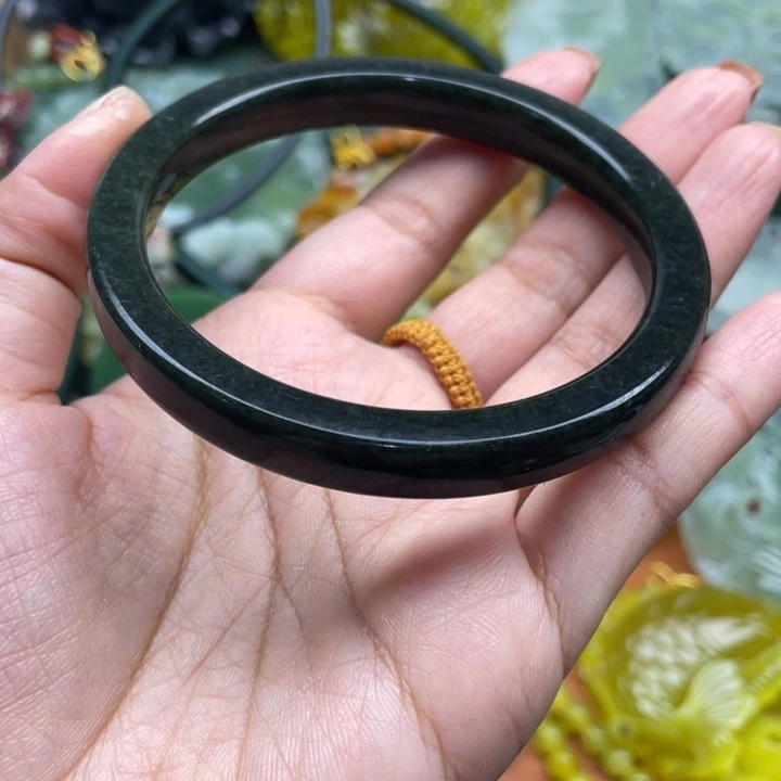 星***梦蛇纹石玉合金吊坠