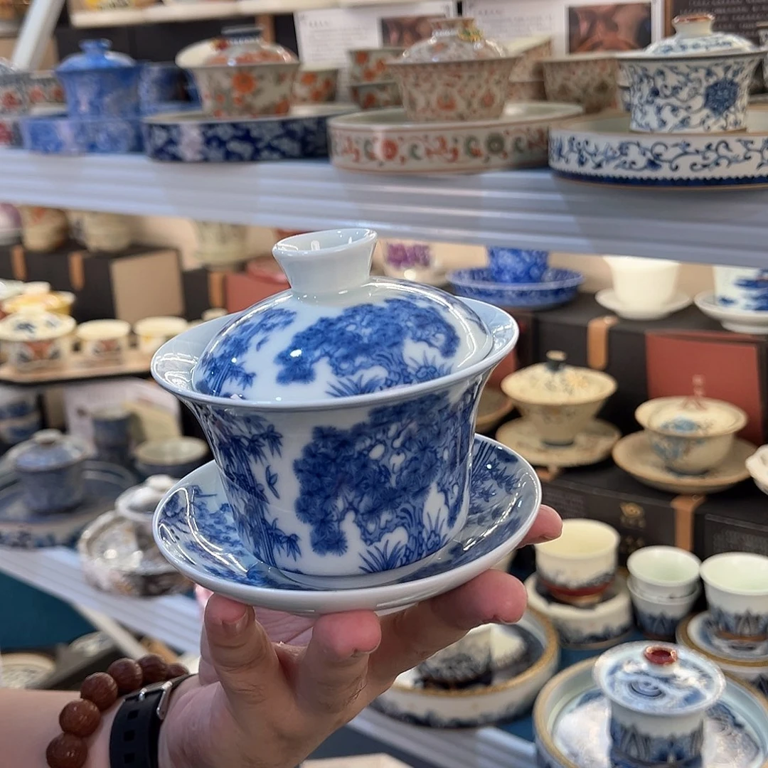 盖碗很漂亮，我很喜欢