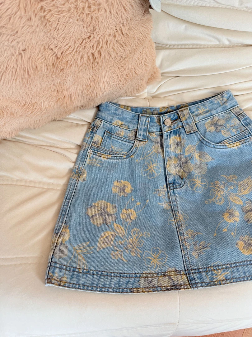 QiQi【花卉】夏季新款时髦牛仔短裙三四五分裙显瘦休闲通勤辣妹减龄