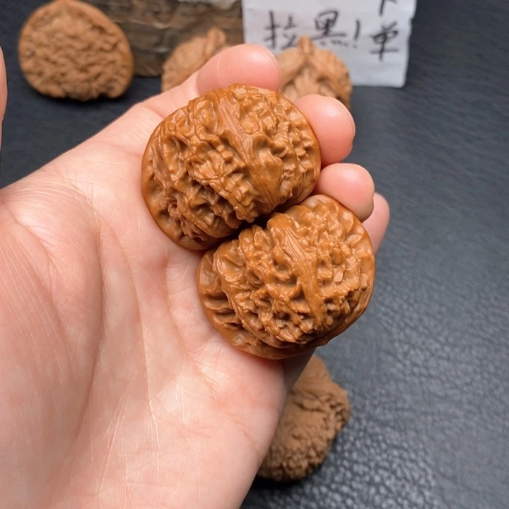桃核把件尺寸37闷白