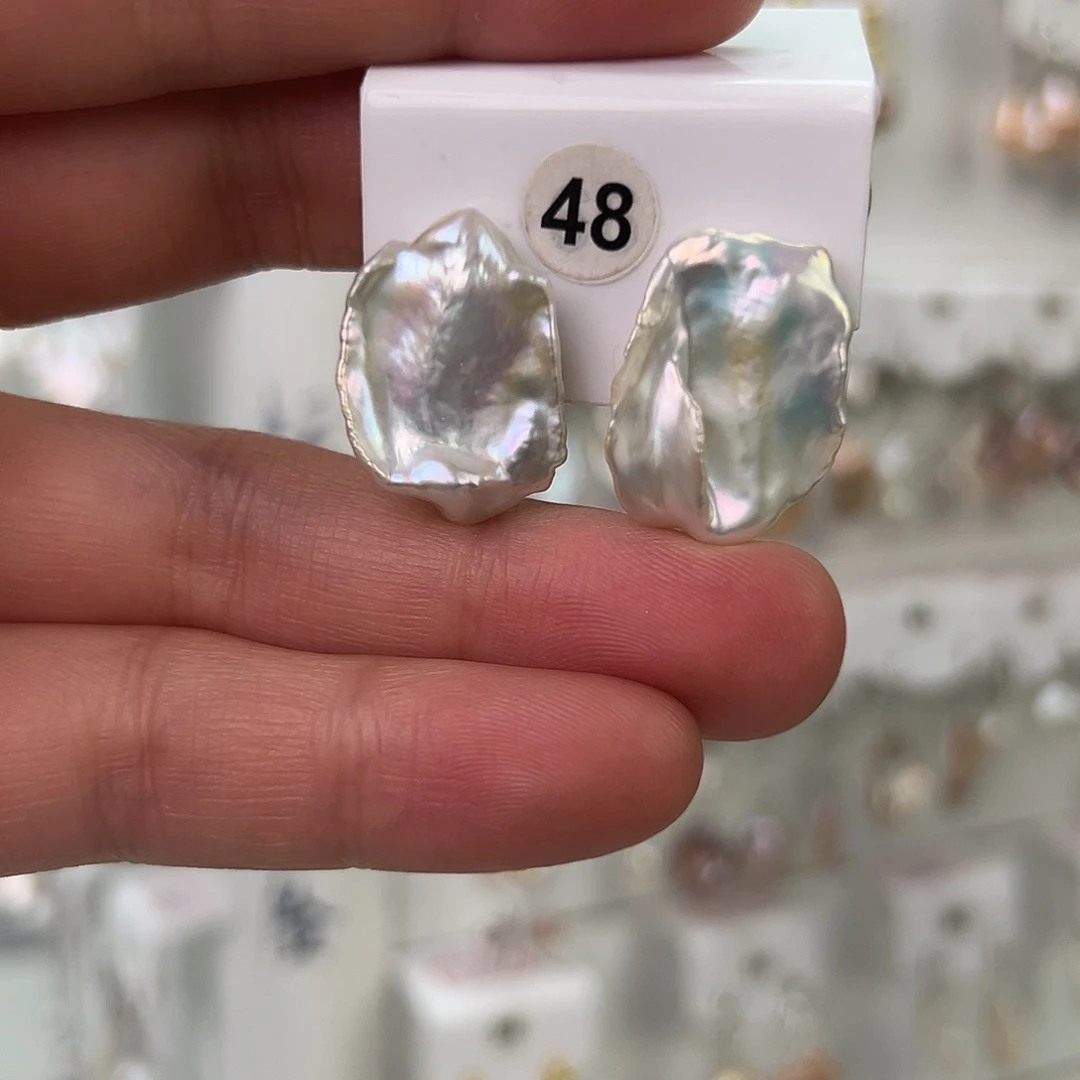 非金属巴洛克花瓣耳饰