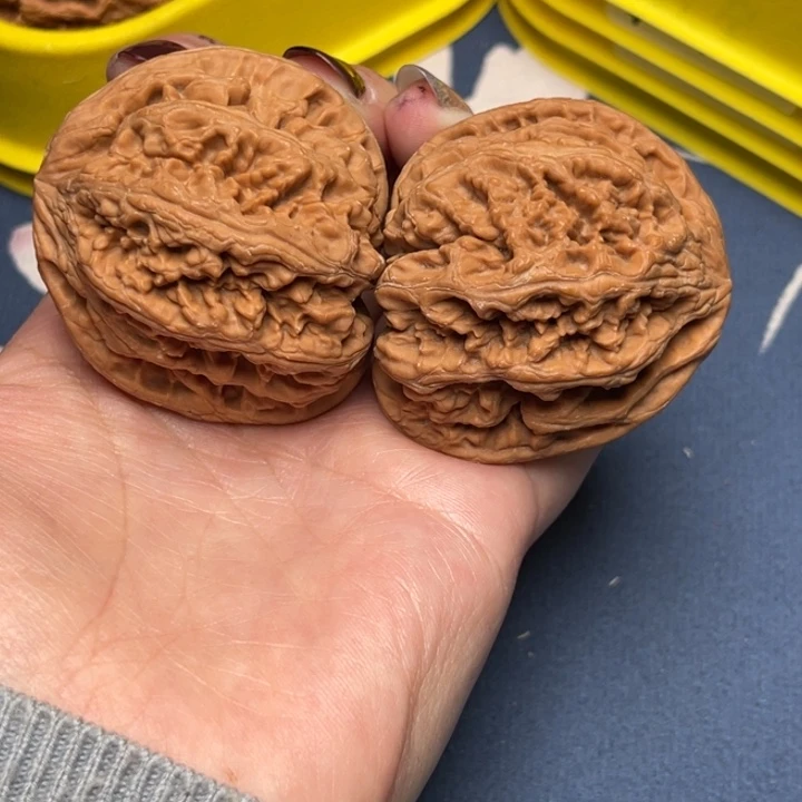 文玩核桃把件粗筋46