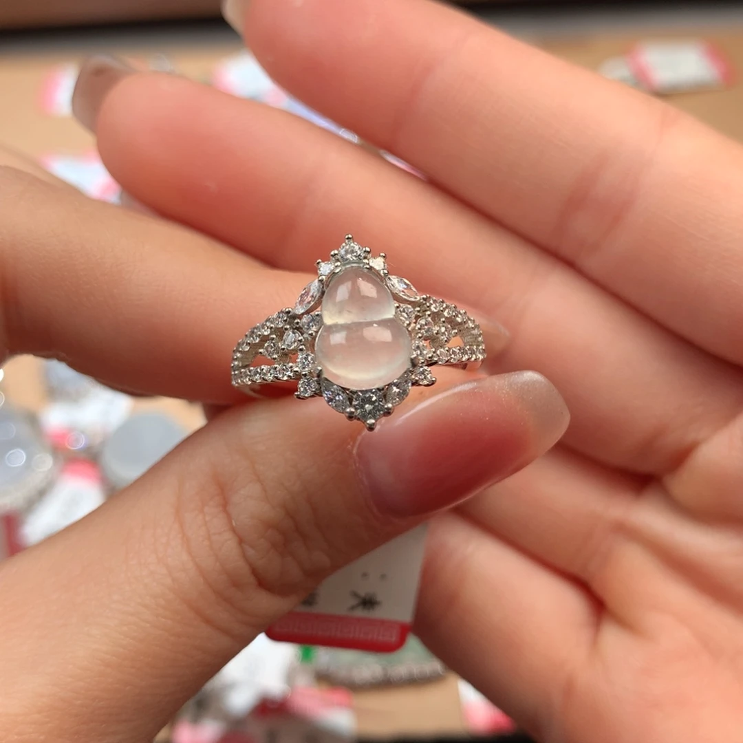 翡翠挂件银S925镶嵌葫芦