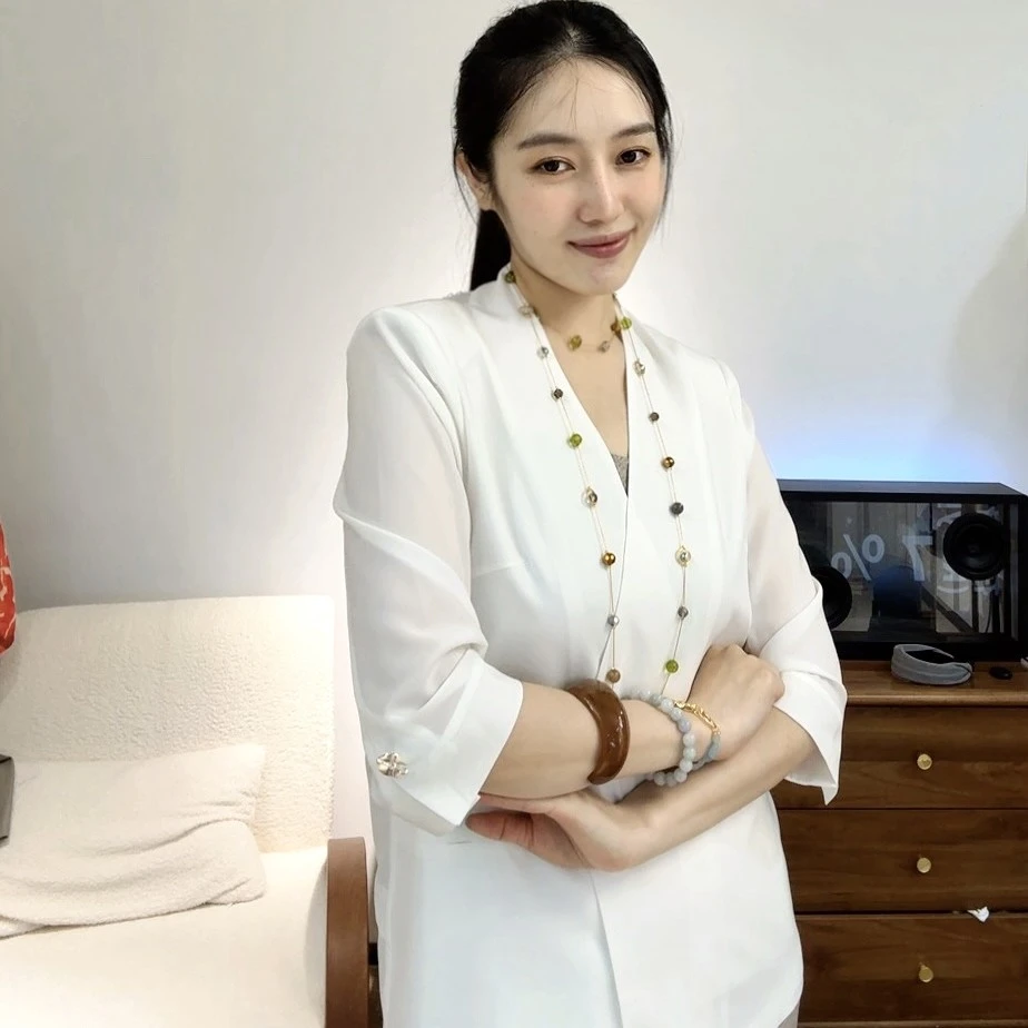 黑白两色都市轻奢气质无领八分袖薄款显瘦休闲风西服