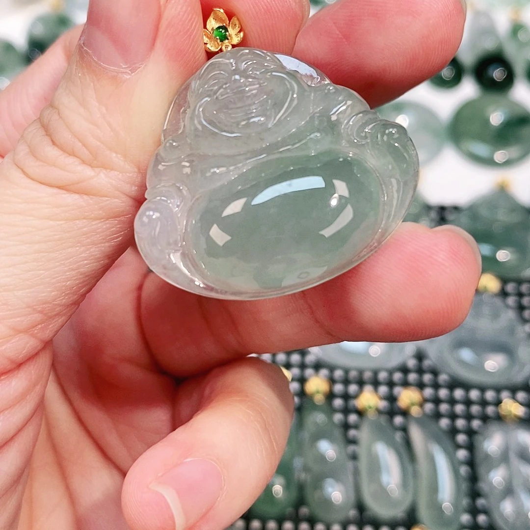 翡翠颈饰18K金镶嵌吊坠